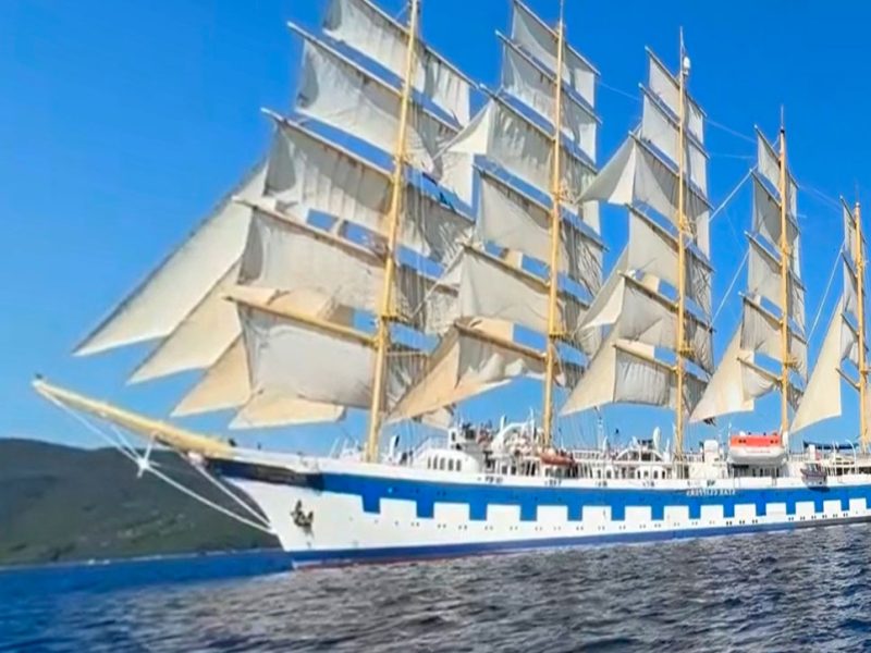 royal-clipper-3yy