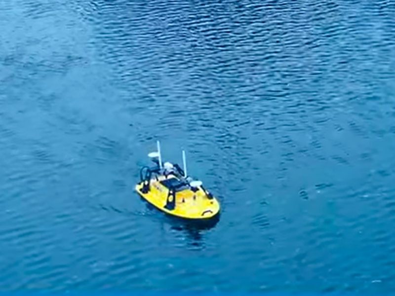 un-piccolo-battello-autonomo-di-Teledyne-Marine