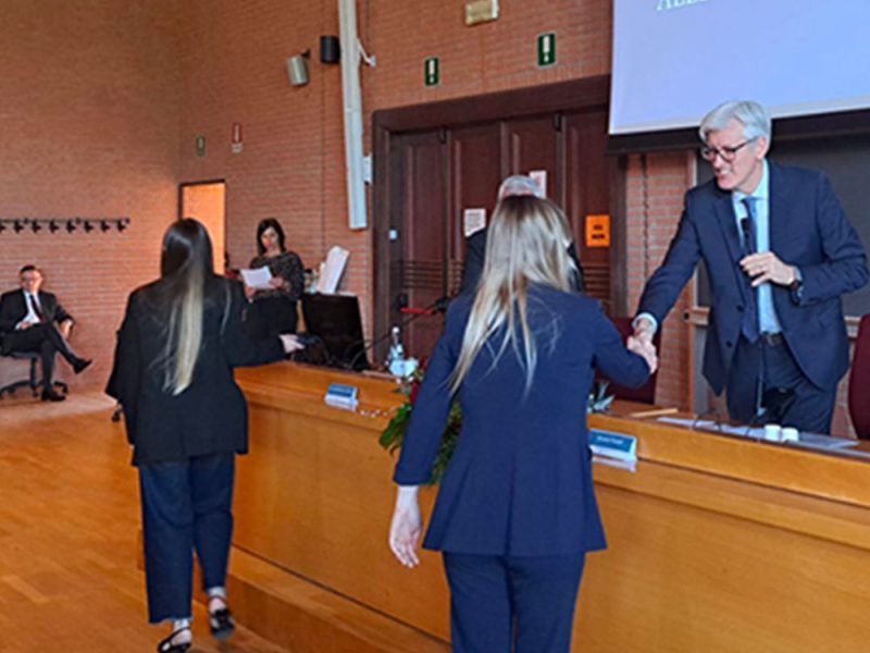 universita-pisa-premia-i-laureati-con-lo-de–cerimonia-consegna-medaglia-com1